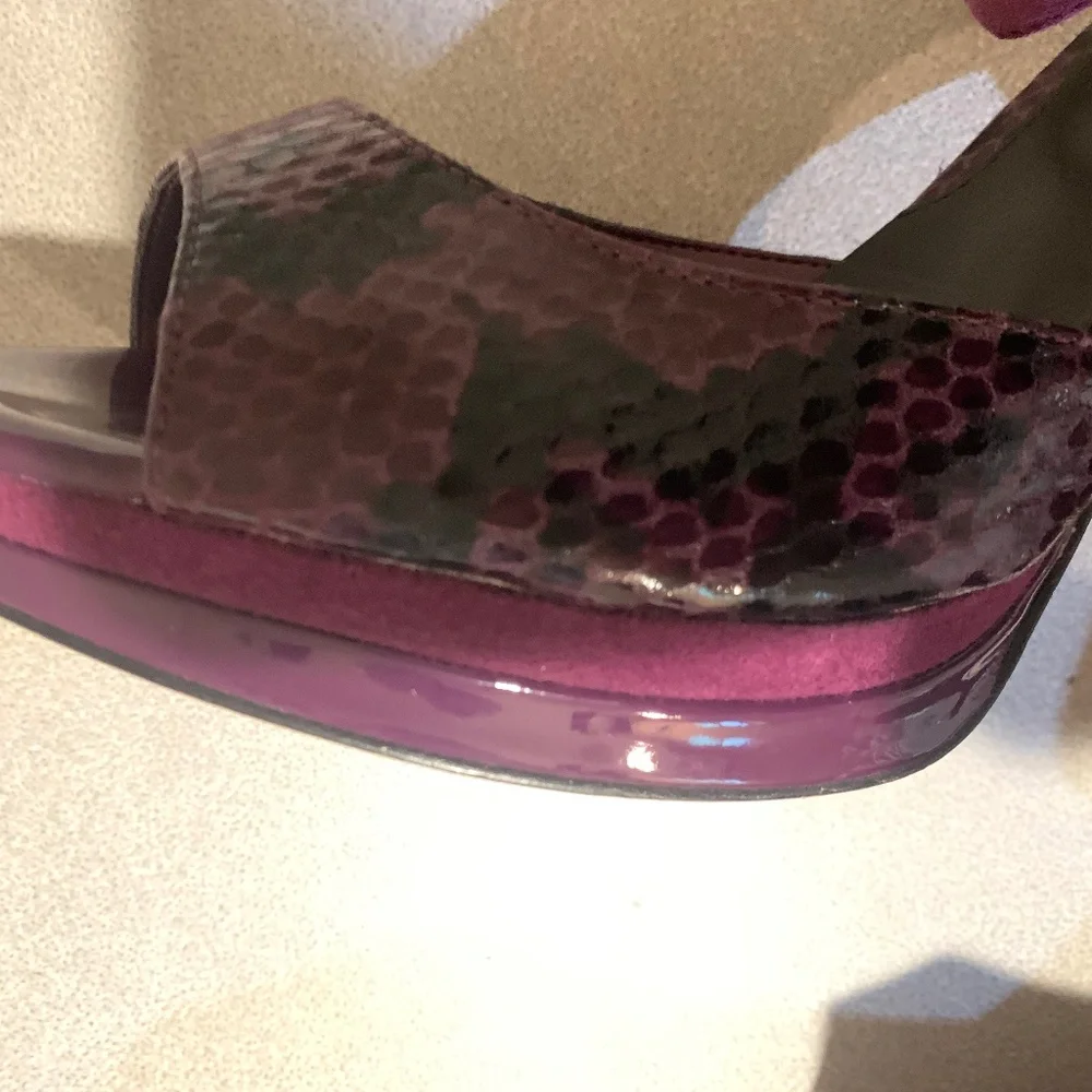 White House Black Market Purple/Black Snakeprint/Suede/Patent Platform Sandals M